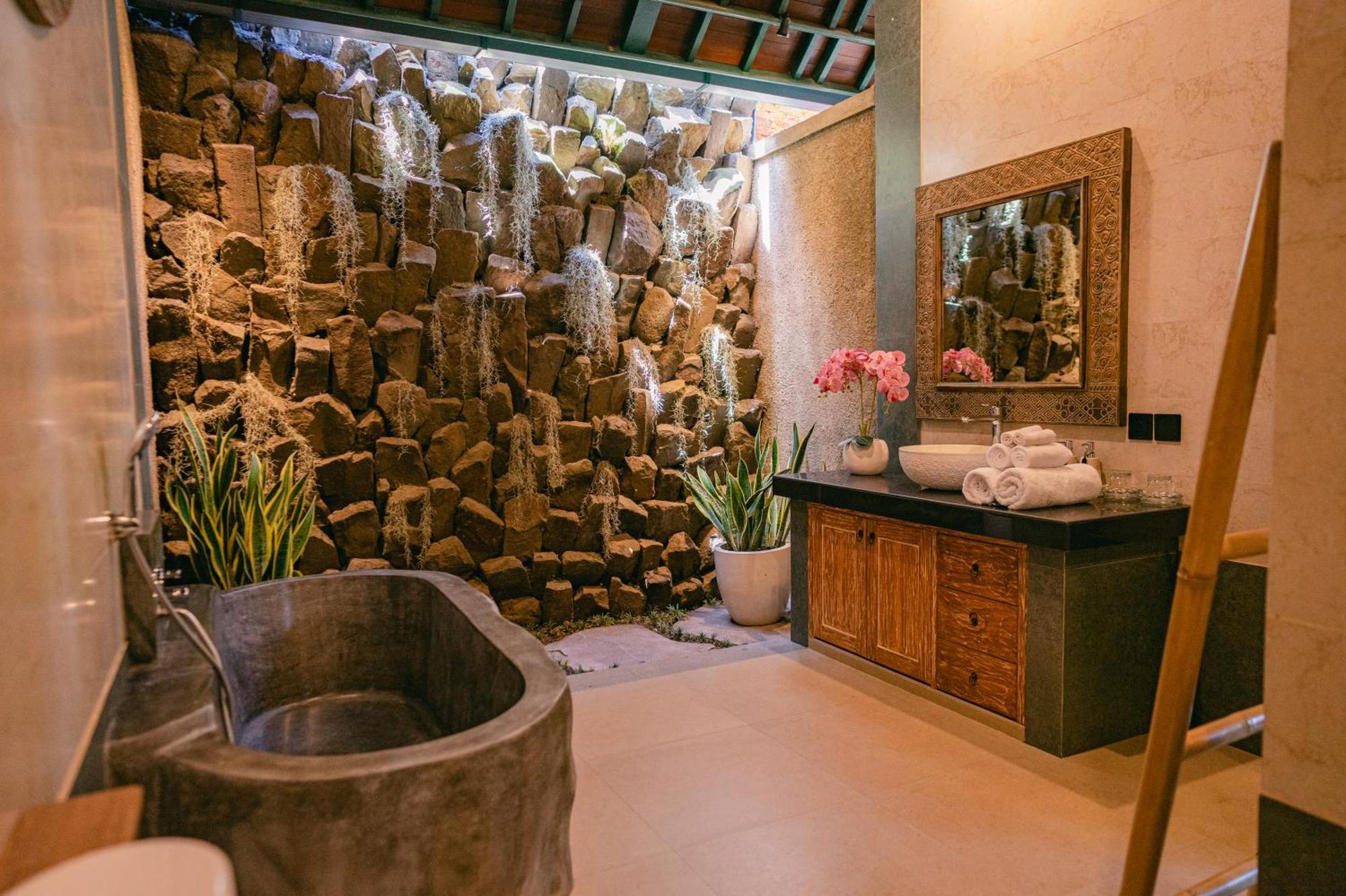 2 Seasons : Villa Star - Luxury With Private Pool อูบุด ภายนอก รูปภาพ